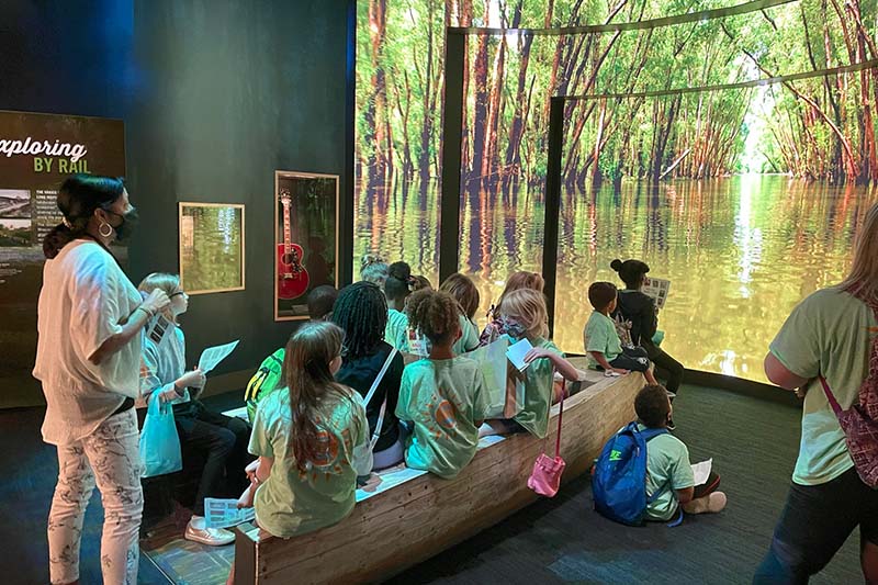 fieldTrips@2x