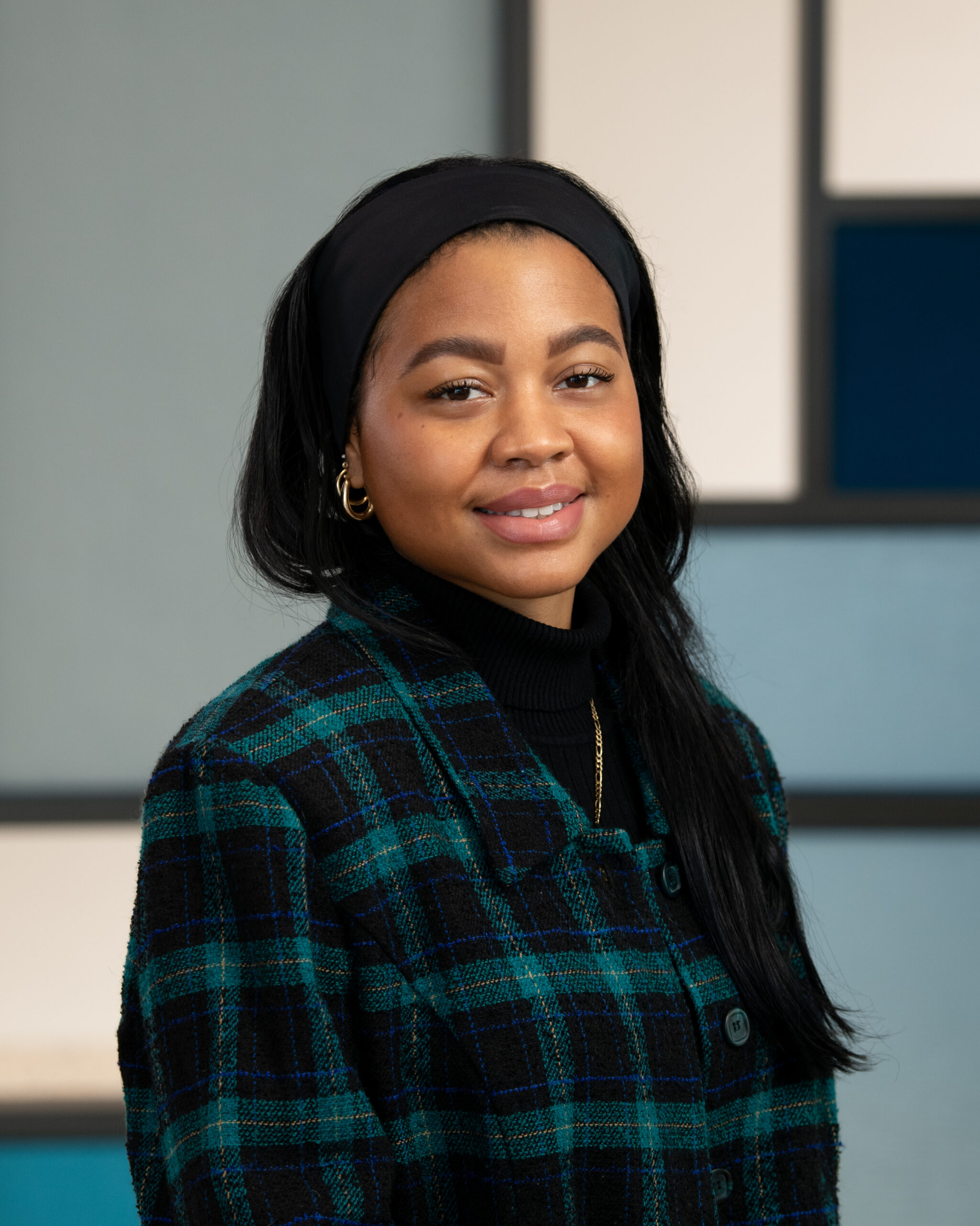 25_1211_MAX Headshots-1